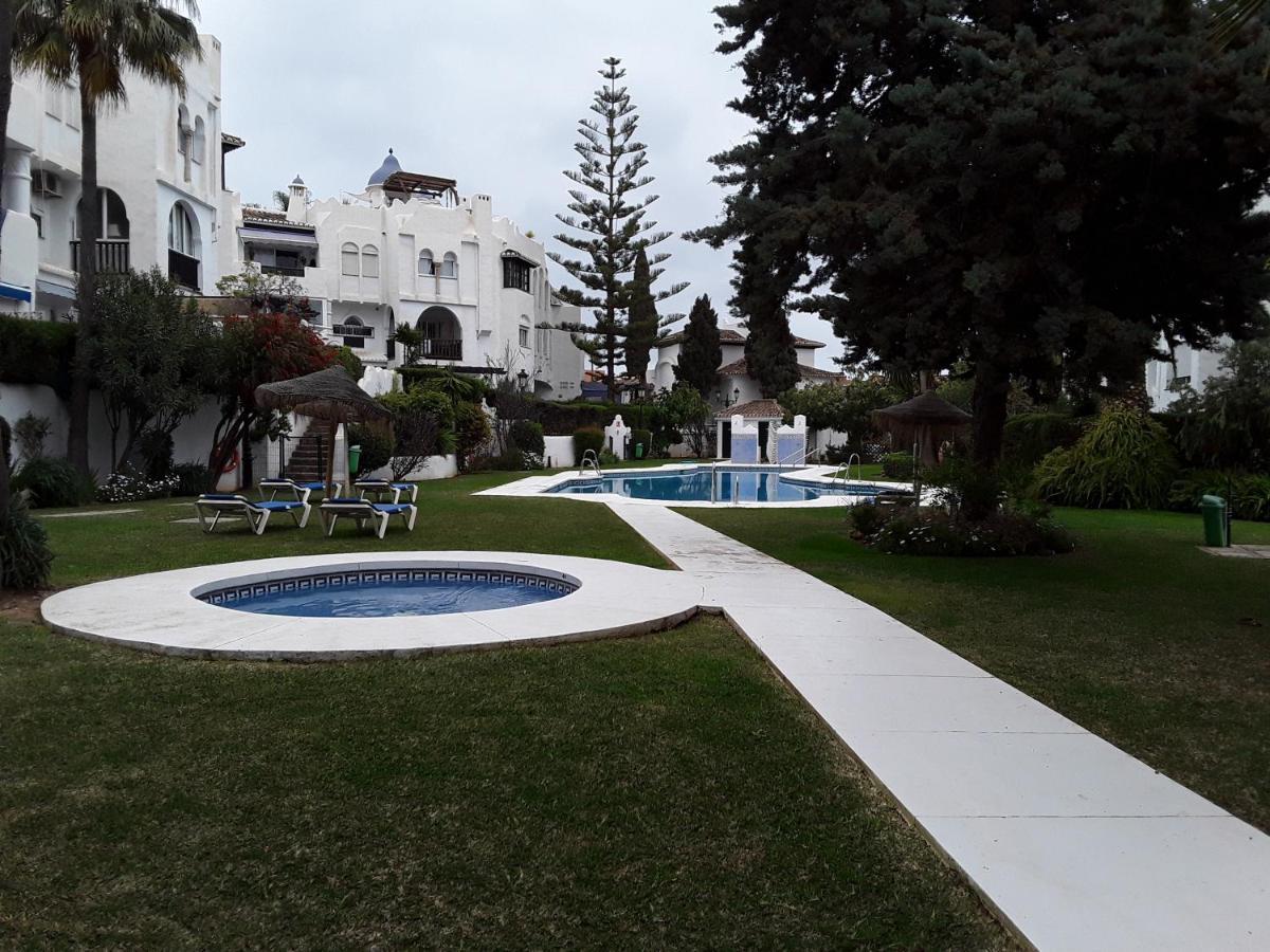 Resort Calahonda Garden-Medina Del Zoco Beach By H&H Малага Экстерьер фото