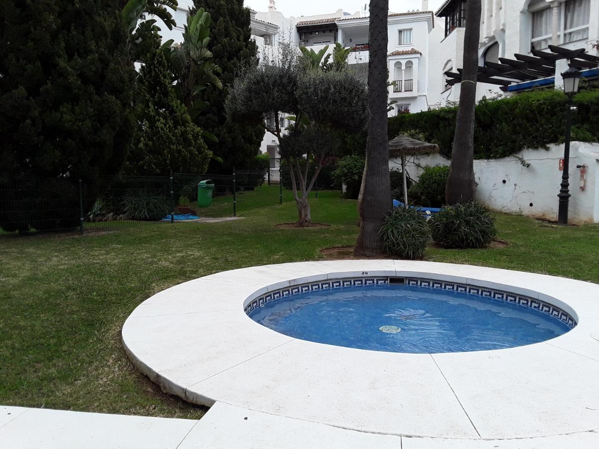 Resort Calahonda Garden-Medina Del Zoco Beach By H&H Малага Экстерьер фото